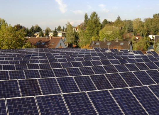 Ruoff Photovoltaik auf der Öschhalle in Metzingen